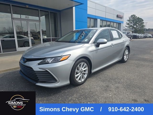 Used 2023 Toyota Camry LE image 1