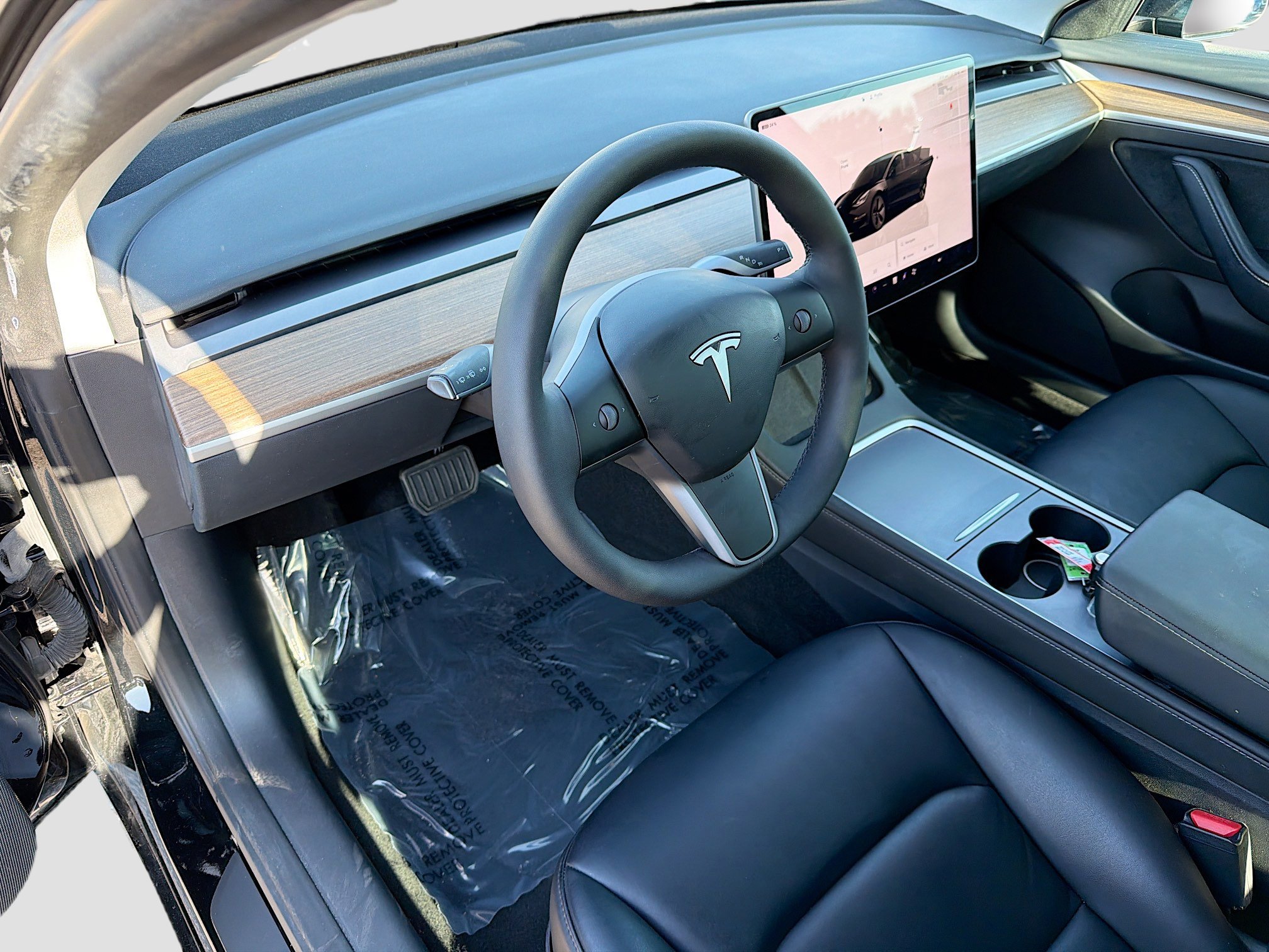 Used 2023 Tesla Model 3 Standard Range image 25