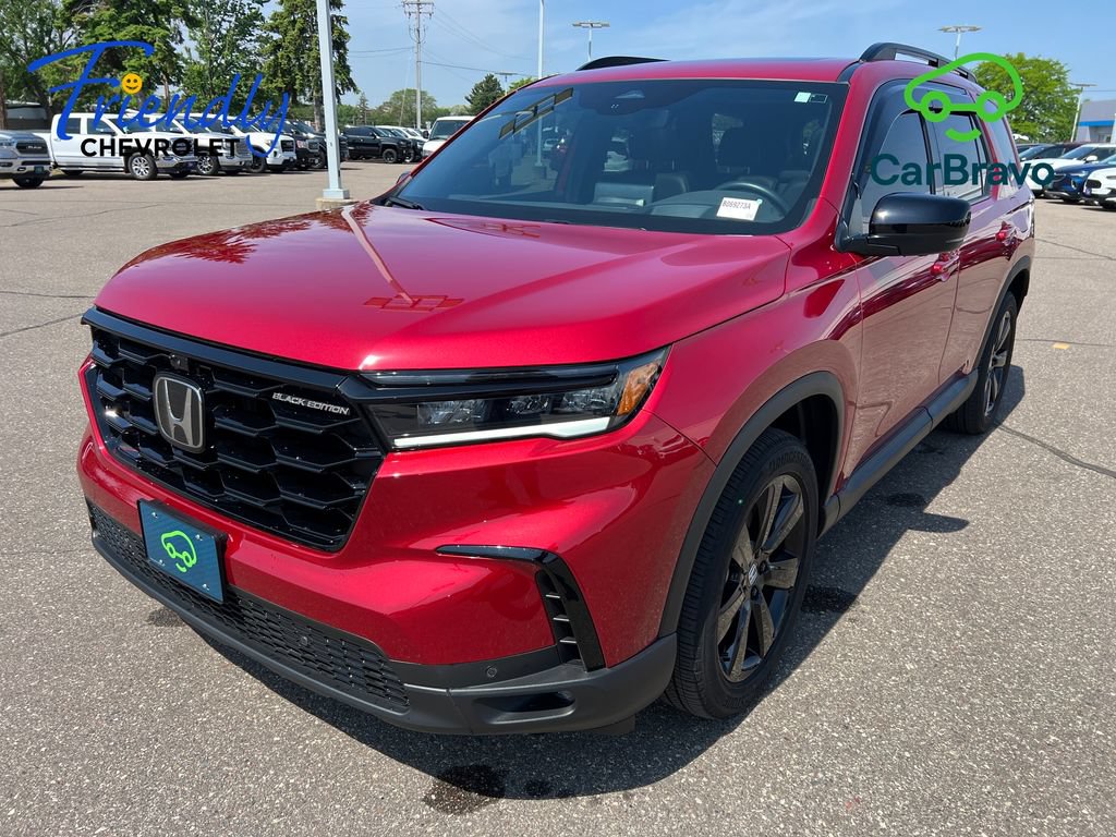 Used 2025 Honda Pilot Black Edition image 1