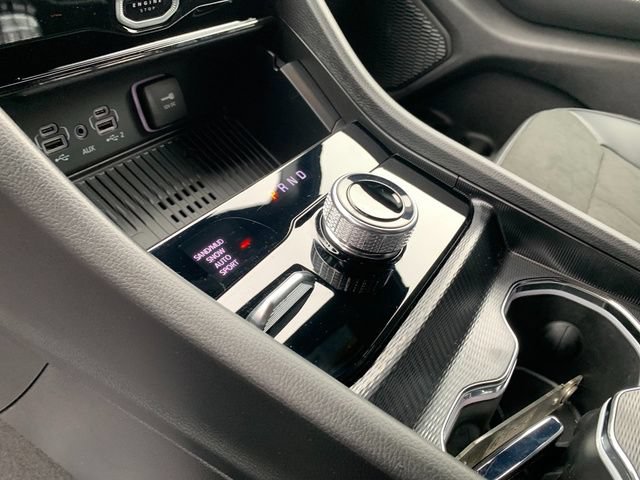 New 2026 Jeep Grand Cherokee Altitude AWD/4WD image 17