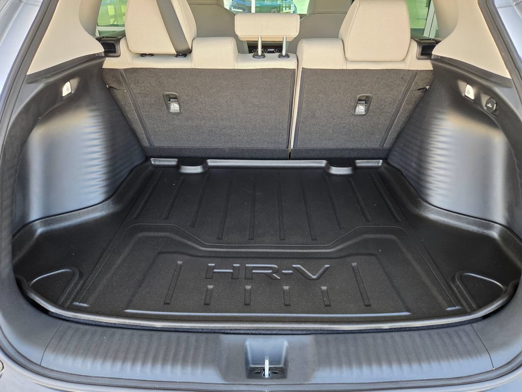 Used 2027 Honda HR-V LX image 29