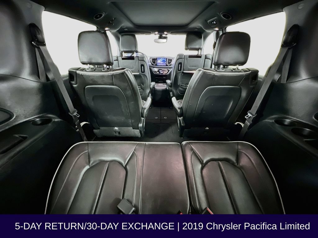 Used 2019 Chrysler Pacifica Limited w/ Advanced Safetytec Group FWD image 48