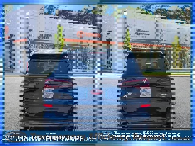 Used 2021 BMW X5 xDrive45e w/ M Sport Package image 7