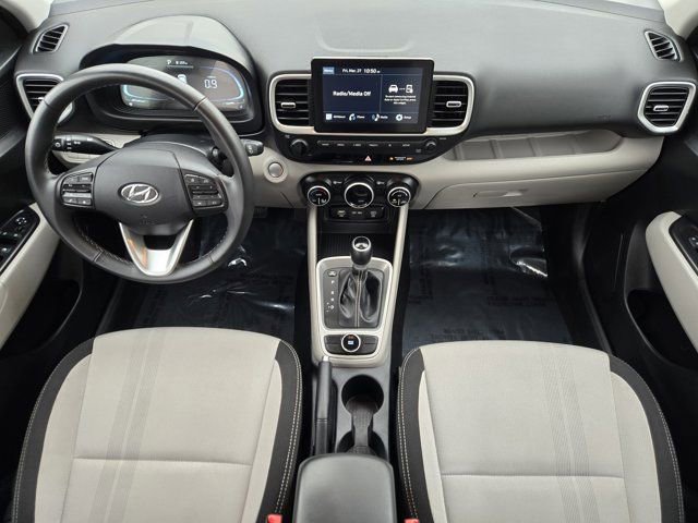 Certified 2025 Hyundai Venue SEL FWD image 26