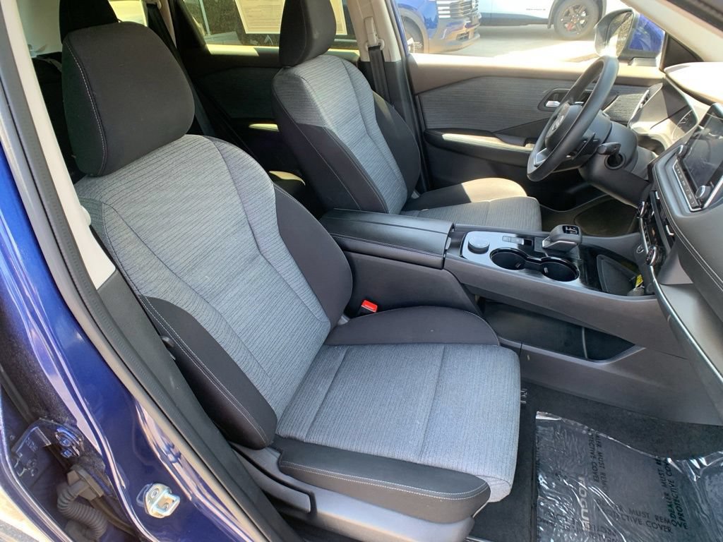 Used 2023 Nissan Rogue SV AWD/4WD image 28