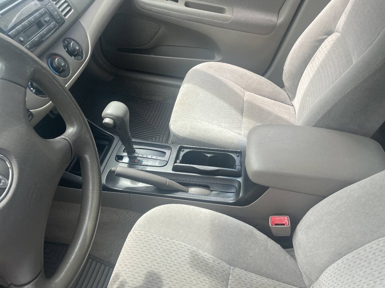 Used 2002 Toyota Camry LE FWD image 6
