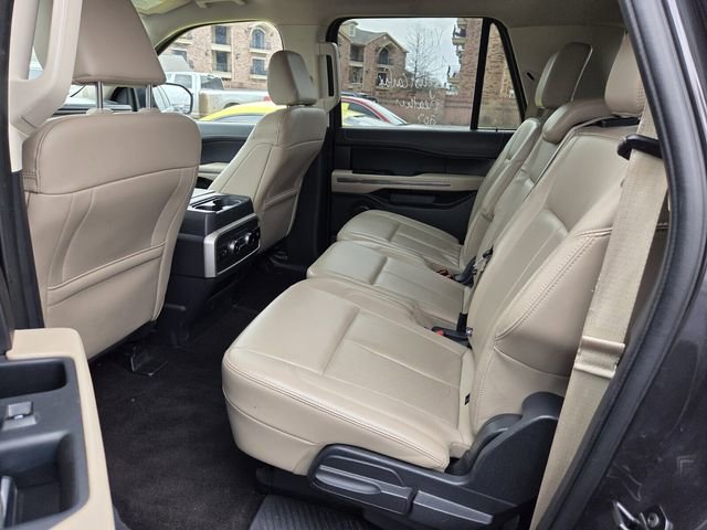 Certified 2023 Ford Expedition Max XLT image 5