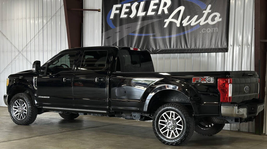Used 2017 Ford F250 Lariat w/ Lariat Ultimate Package image 4