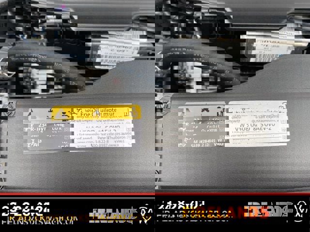 New 2025 Volkswagen Tiguan SE image 82