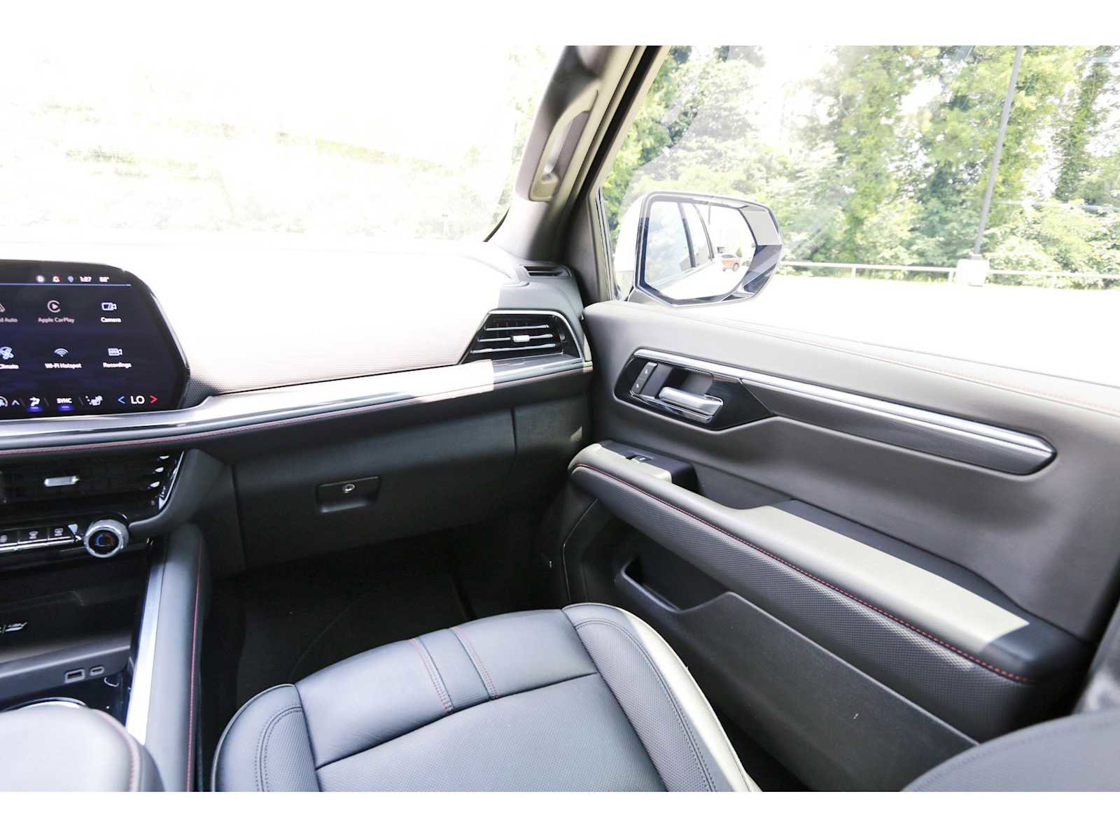 Used 2025 Chevrolet Tahoe RST w/ Comfort Package RWD image 8