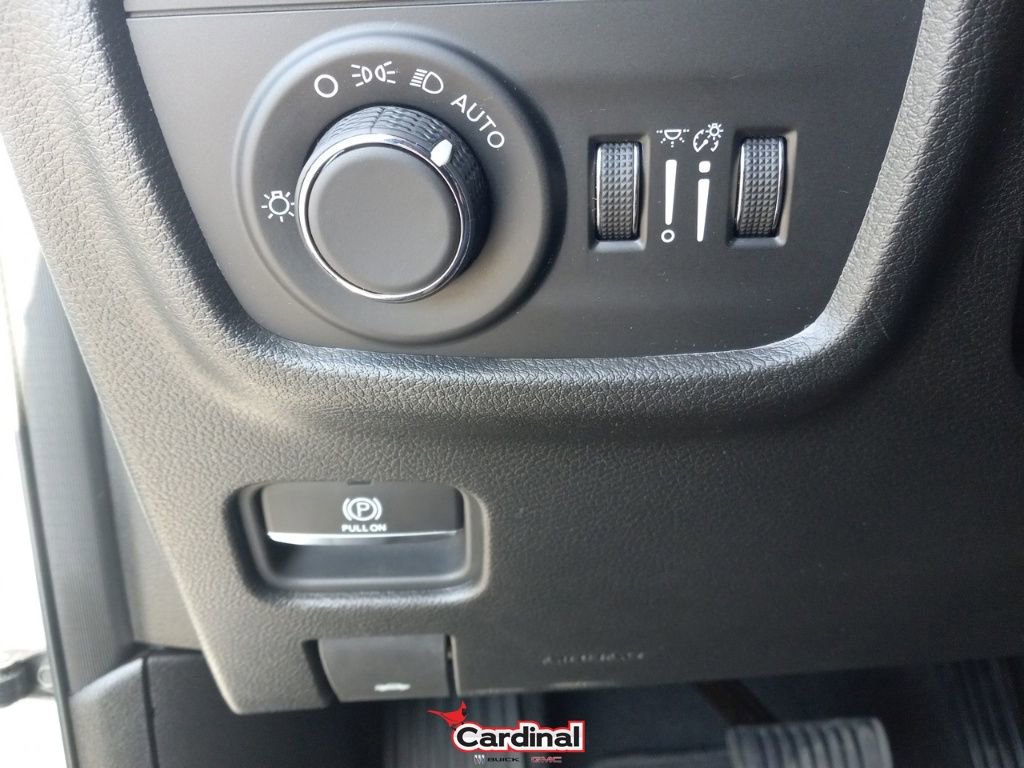 Used 2024 Jeep Grand Cherokee L Laredo image 32