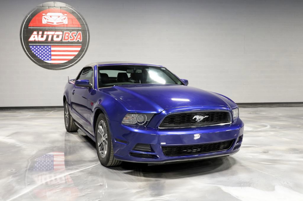 Used 2013 Ford Mustang Premium RWD image 10