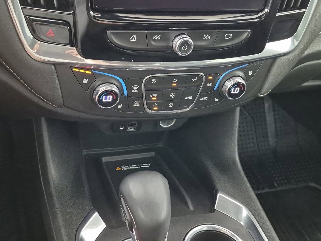 Certified 2023 Chevrolet Traverse Premier w/ Redline Edition FWD image 27