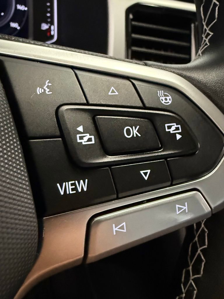 Used 2022 Volkswagen Atlas SEL image 34