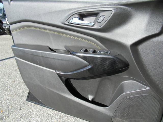 Used 2024 Chevrolet Trax LT w/ Driver Confidence Package FWD image 17