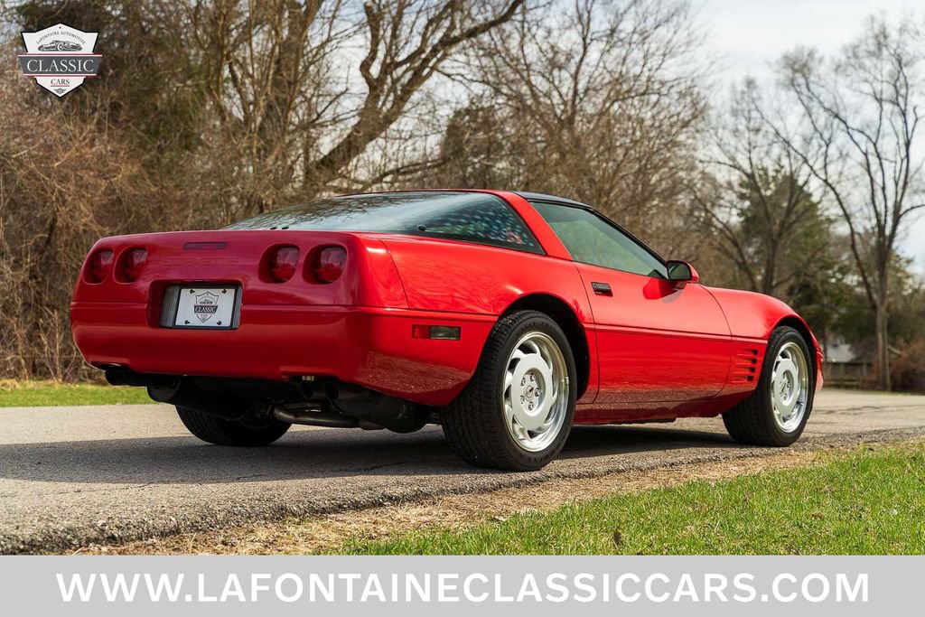 Used 1991 Chevrolet Corvette Coupe image 35