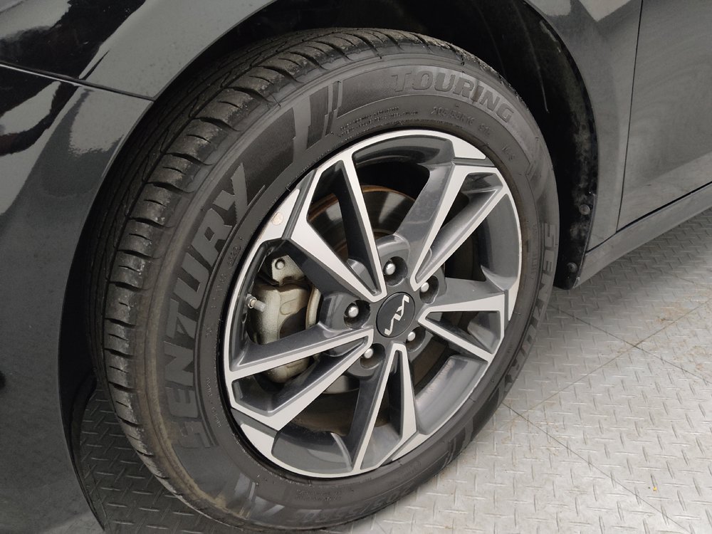Used 2024 Kia Forte LXS FWD image 31