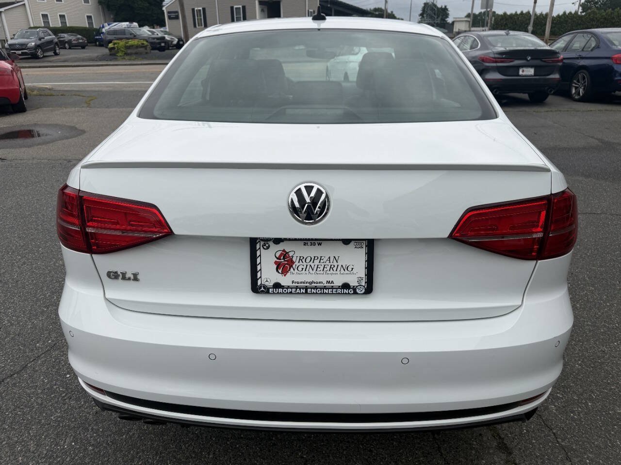 Used 2017 Volkswagen Jetta GLI FWD image 6