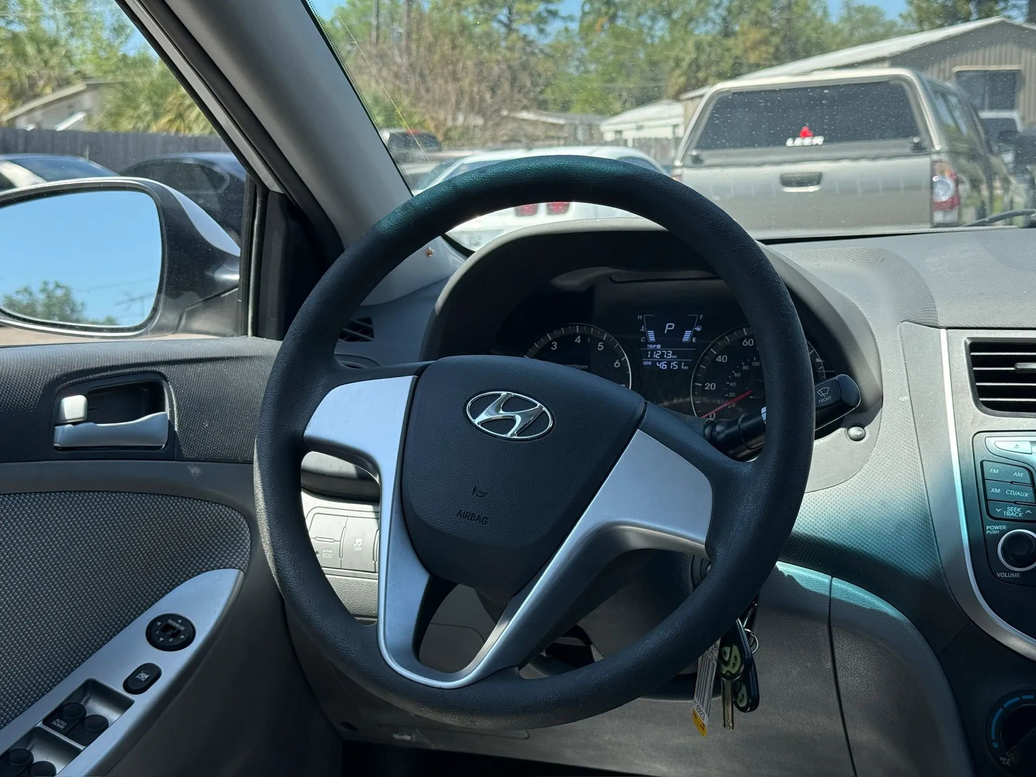 Used 2012 Hyundai Accent GLS FWD image 8
