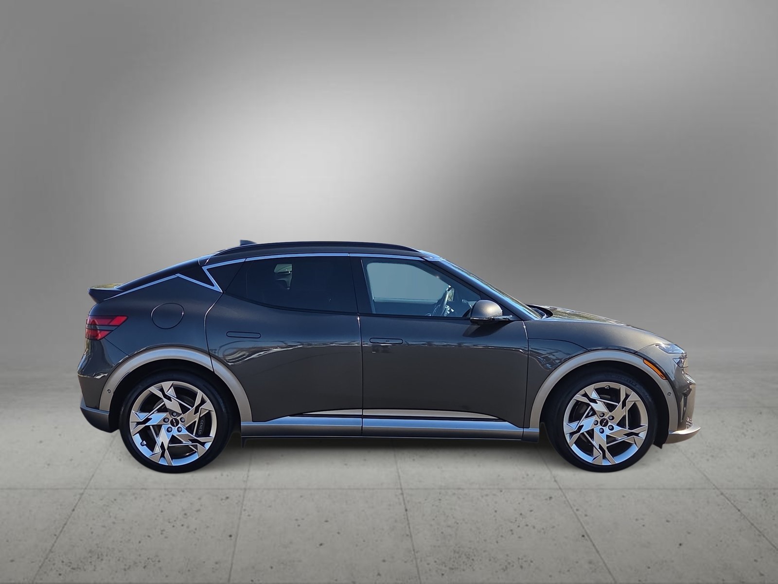 Certified 2025 Genesis GV60 Performance AWD/4WD image 9