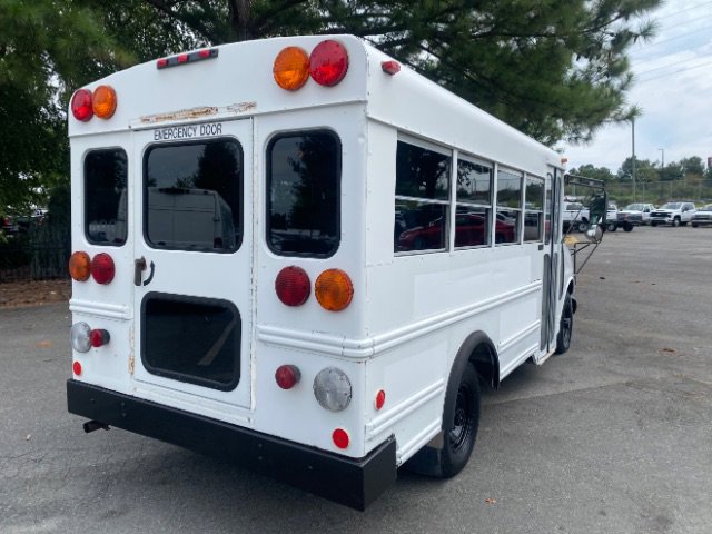 Used 2001 Chevrolet Express 3500 image 5
