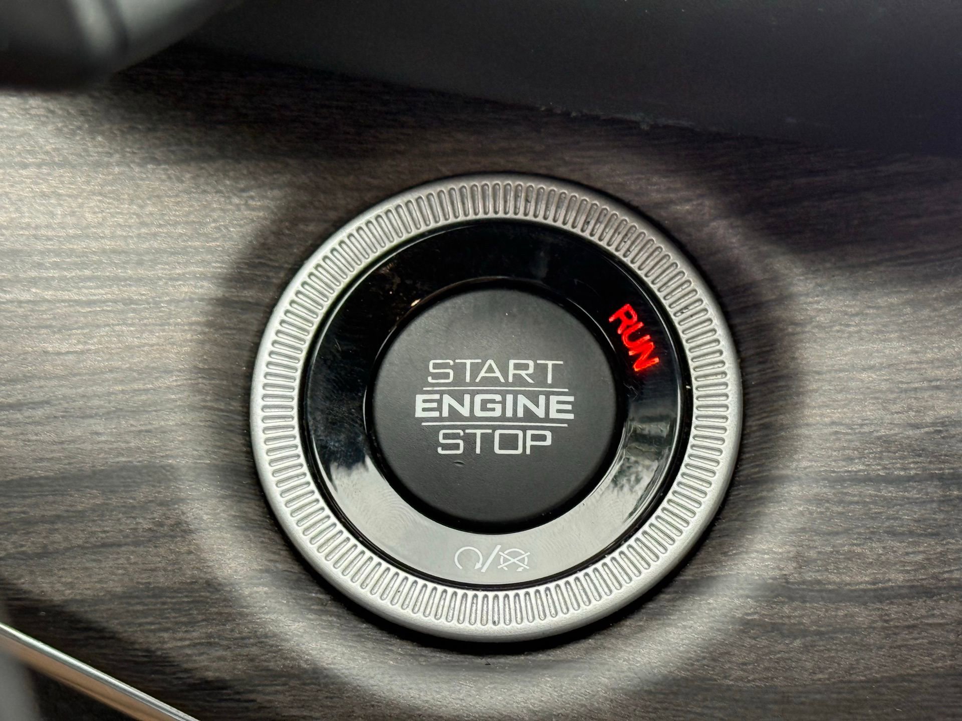 Used 2022 Jeep Grand Cherokee Overland w/ Advanced Protech Group III image 41