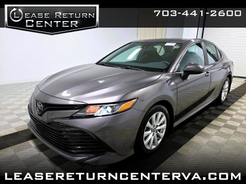 Used 2020 Toyota Camry LE image 1