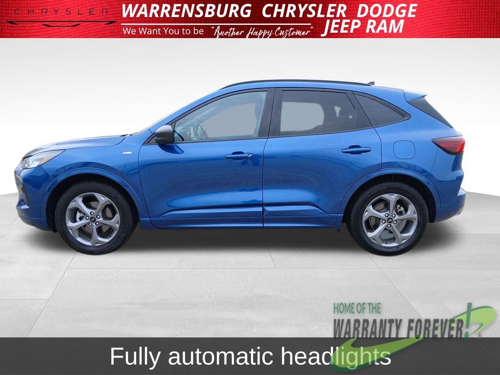 Used 2023 Ford Escape ST-Line FWD image 8