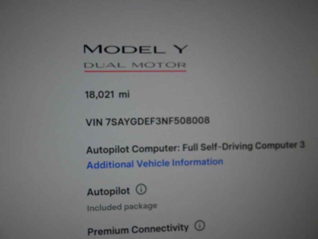 Used 2022 Tesla Model Y Performance image 21
