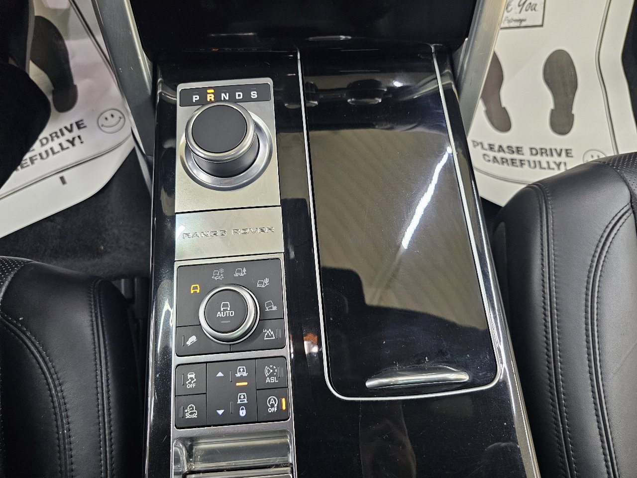 Used 2016 Land Rover Range Rover HSE image 35