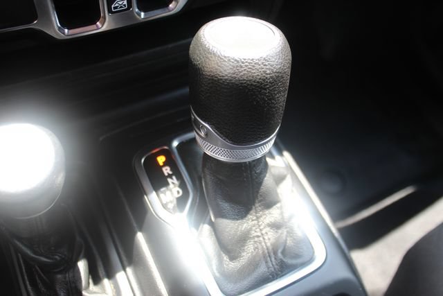 Used 2022 Jeep Wrangler Unlimited Sport AWD/4WD image 26