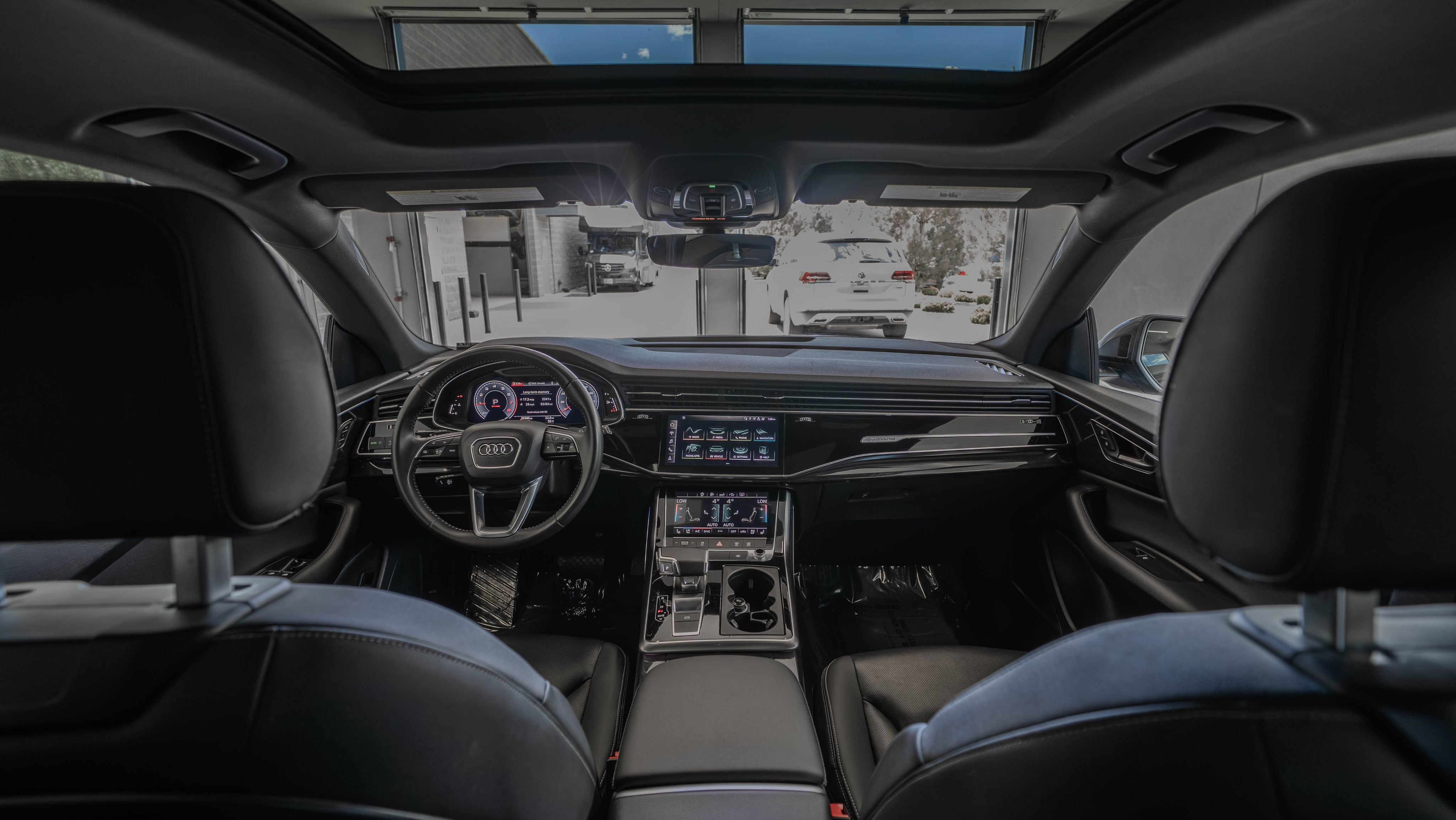 Used 2020 Audi Q8 Premium Plus AWD/4WD image 26
