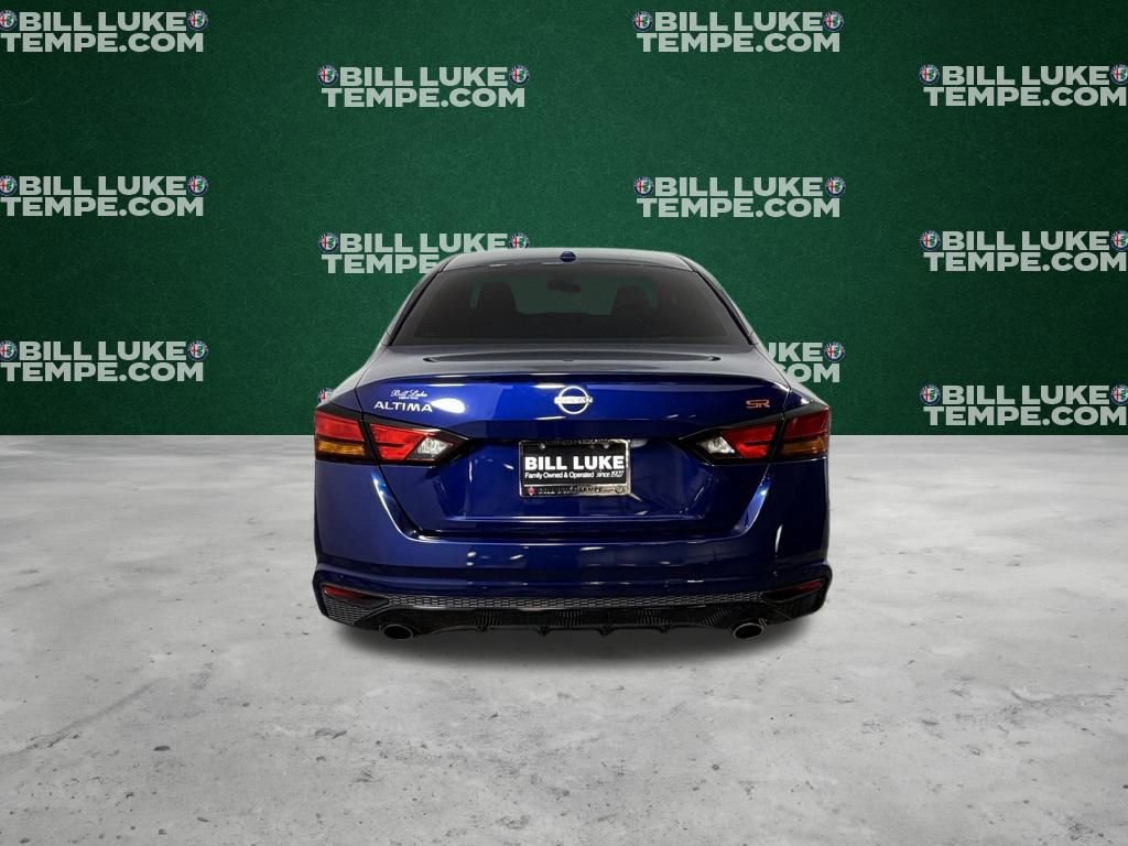 Used 2024 Nissan Altima 2.5 SR w/ SR Premium Package image 8
