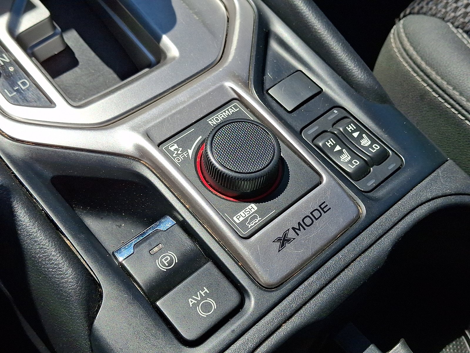Used 2020 Subaru Forester Premium AWD/4WD image 18