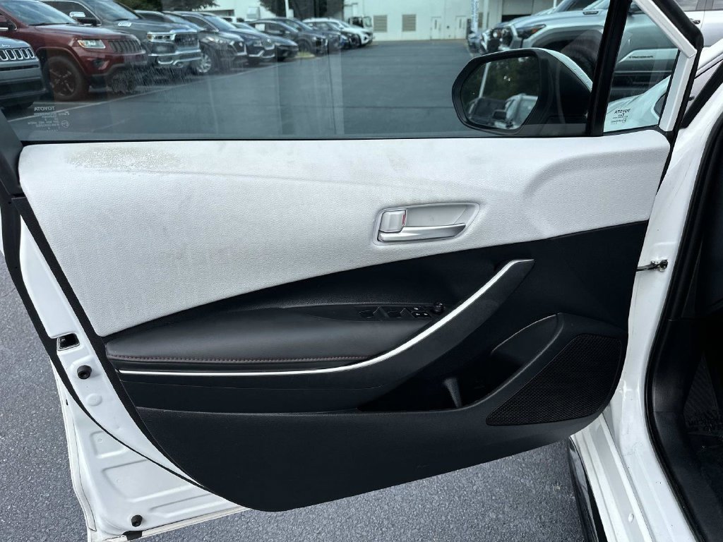 Used 2023 Toyota Corolla SE FWD image 19