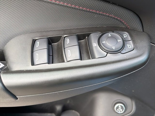 Used 2023 Chevrolet TrailBlazer RS w/ Sun and Liftgate Package image 17