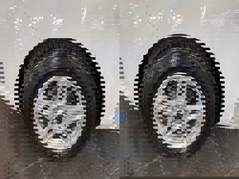 Used 2018 Ford Fiesta SE image 33