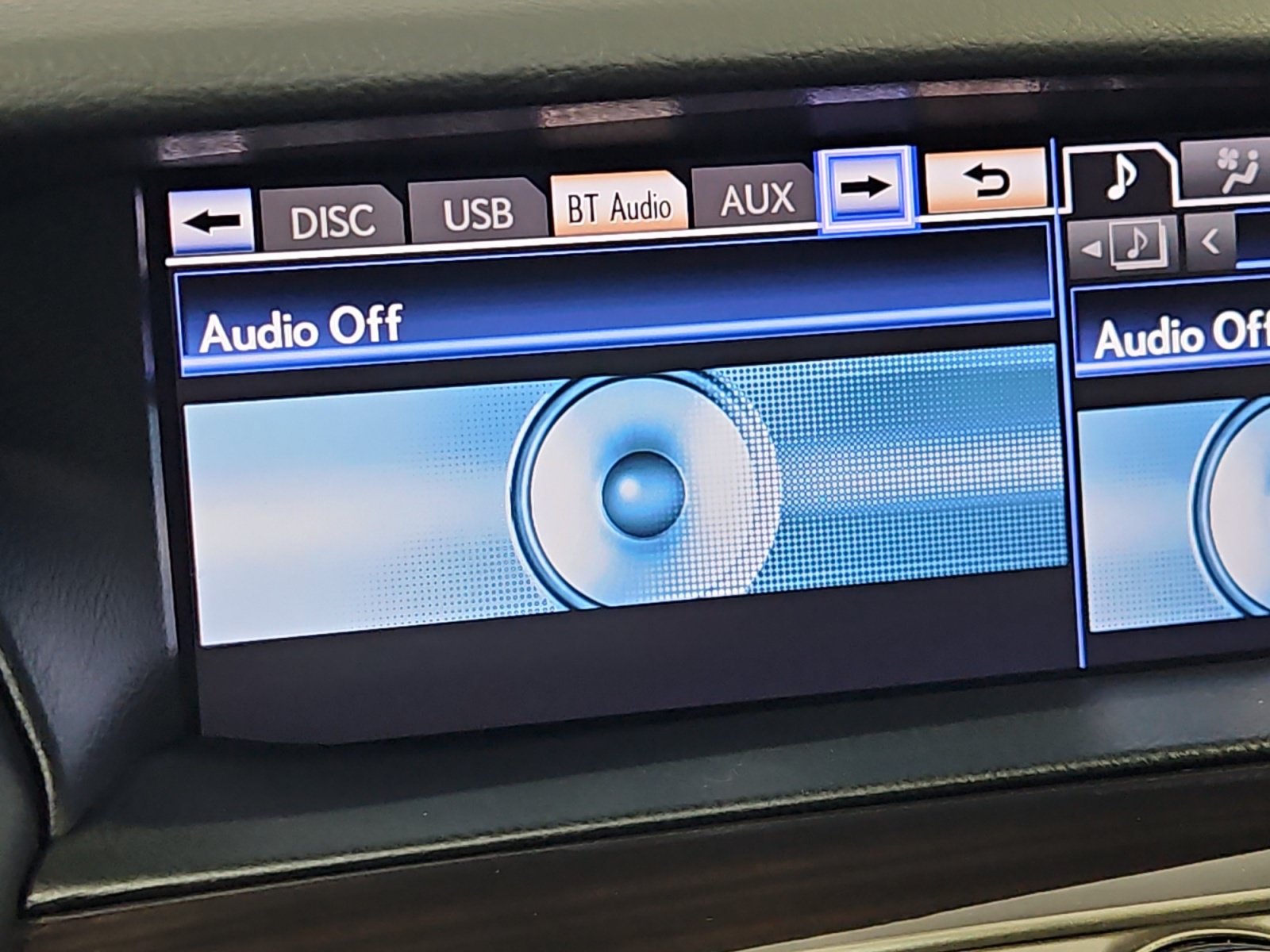 Used 2014 Lexus LS 460 w/ Comfort Package RWD image 22
