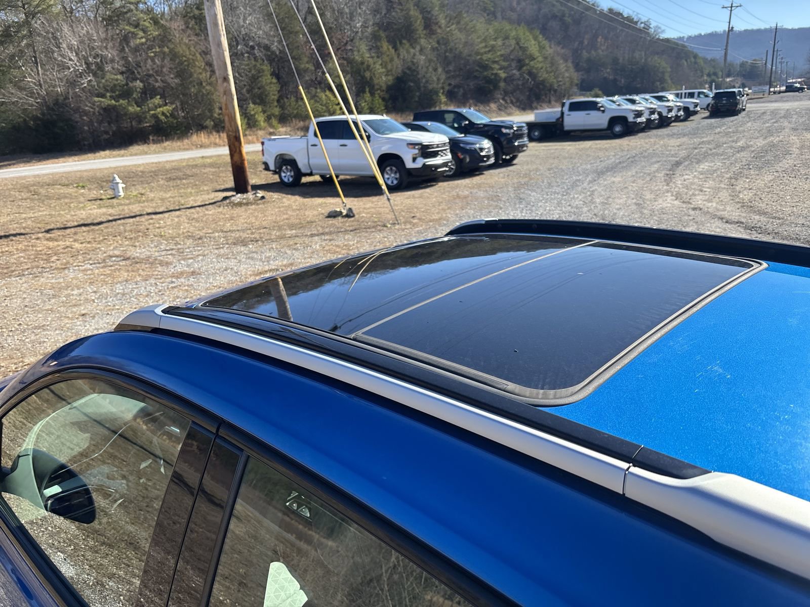 Used 2022 Chevrolet Bolt EUV Premier w/ Sun & Sound Package FWD image 21
