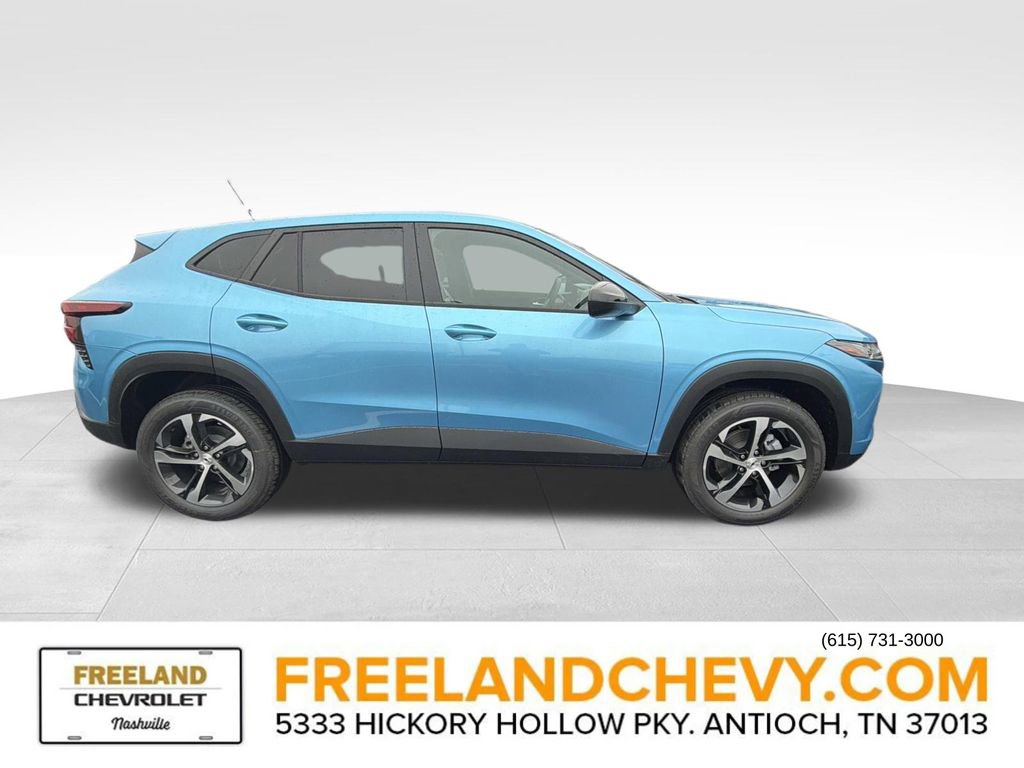 New 2026 Chevrolet Trax RS image 2