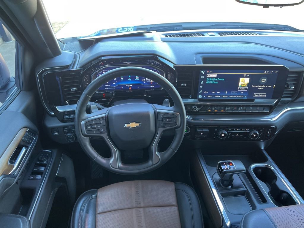 Used 2024 Chevrolet Silverado 1500 High Country w/ Technology Package image 12