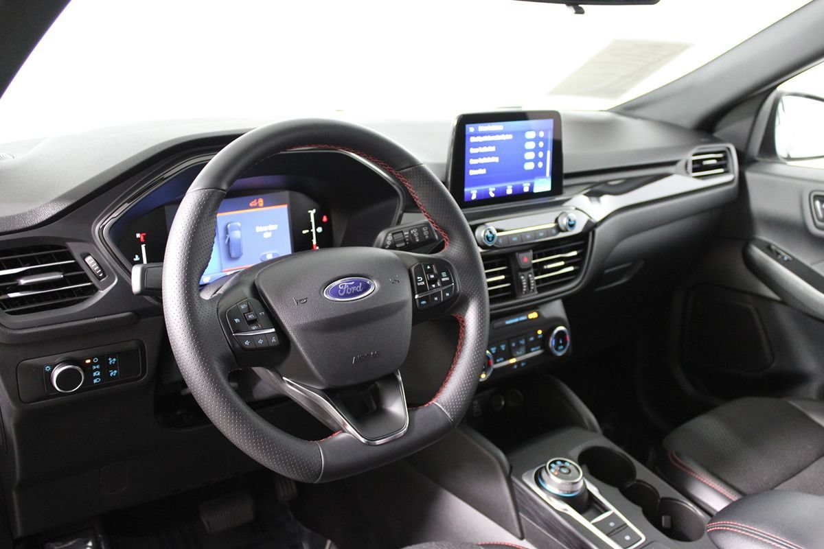 Used 2025 Ford Escape ST-Line FWD image 7