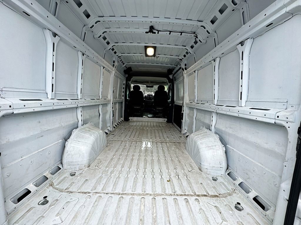 Used 2024 RAM ProMaster 3500 w/ Premium Convenience Group FWD image 11