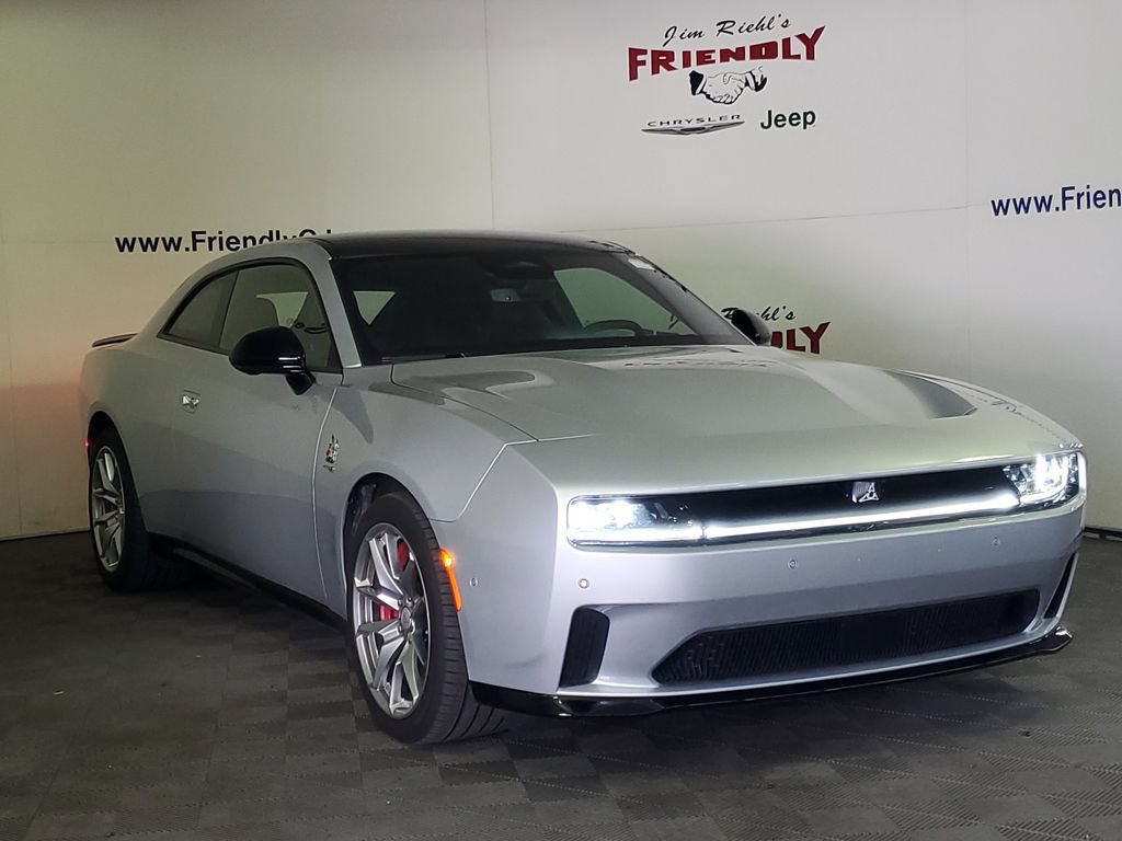 Used 2024 Dodge Charger Daytona Scat Pack w/ Plus Group AWD/4WD image 2
