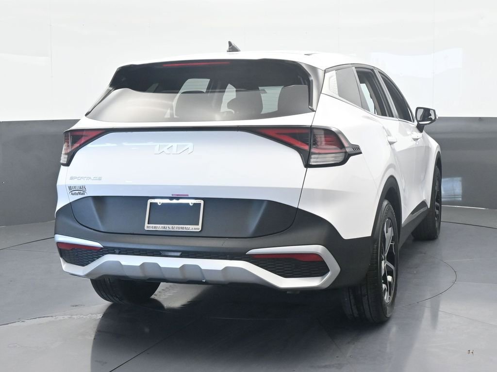 Used 2025 Kia Sportage EX image 5