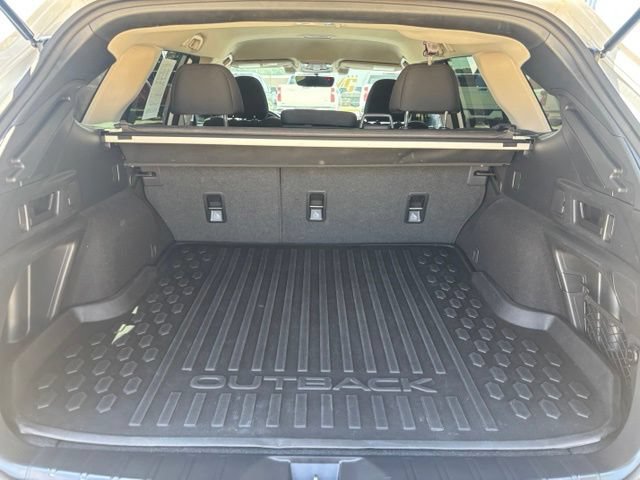 Used 2022 Subaru Outback Premium AWD/4WD image 10