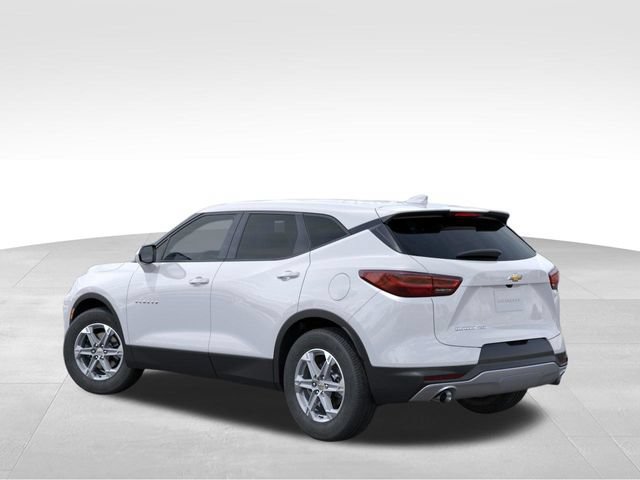 New 2026 Chevrolet Blazer LT AWD/4WD image 3