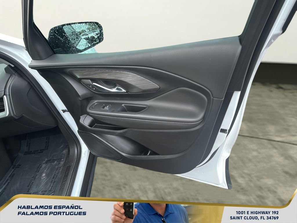 Used 2023 GMC Terrain SLE w/ Driver Convenience Package image 36