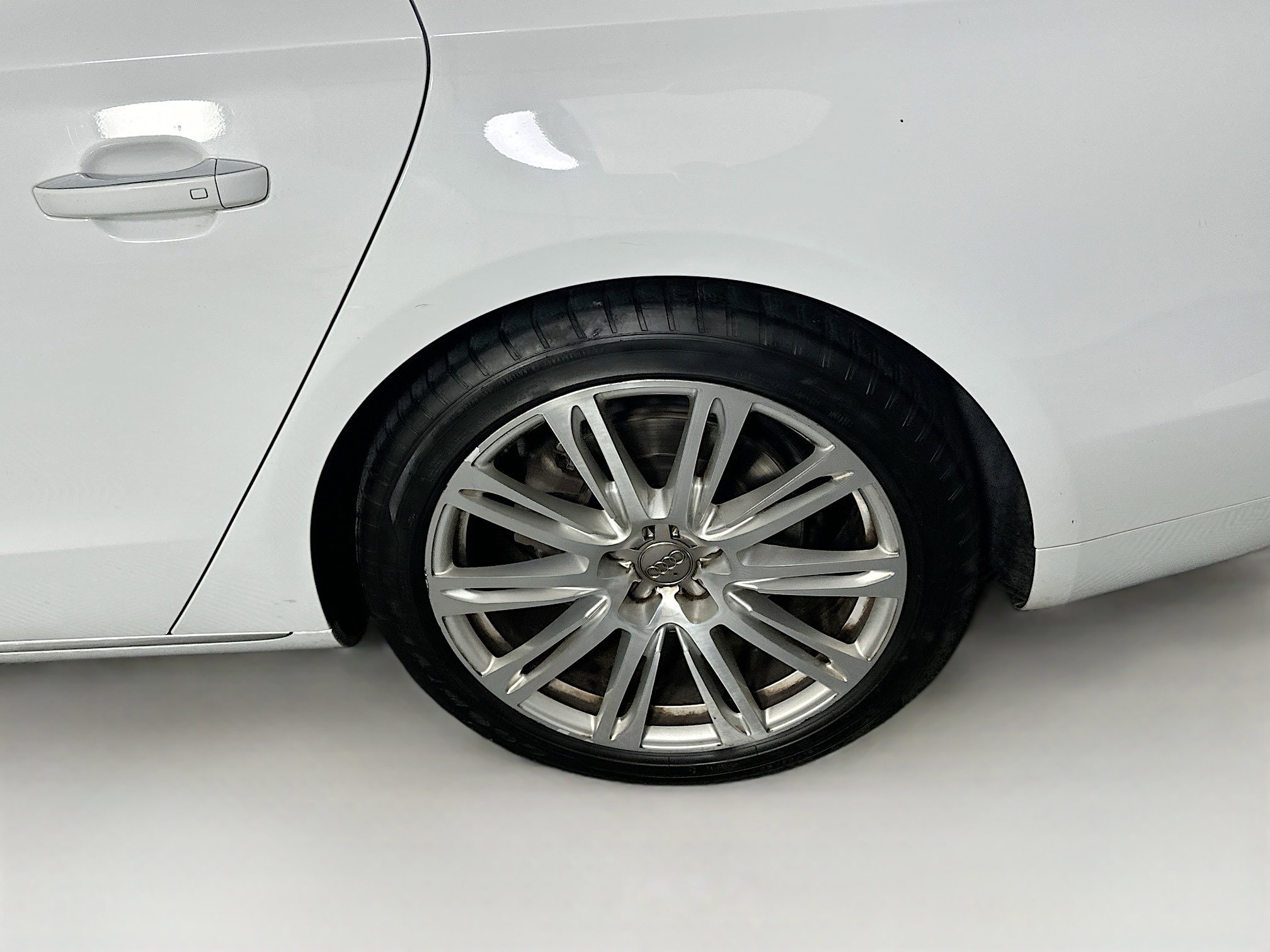 Used 2014 Audi A8 L TDI AWD/4WD image 11