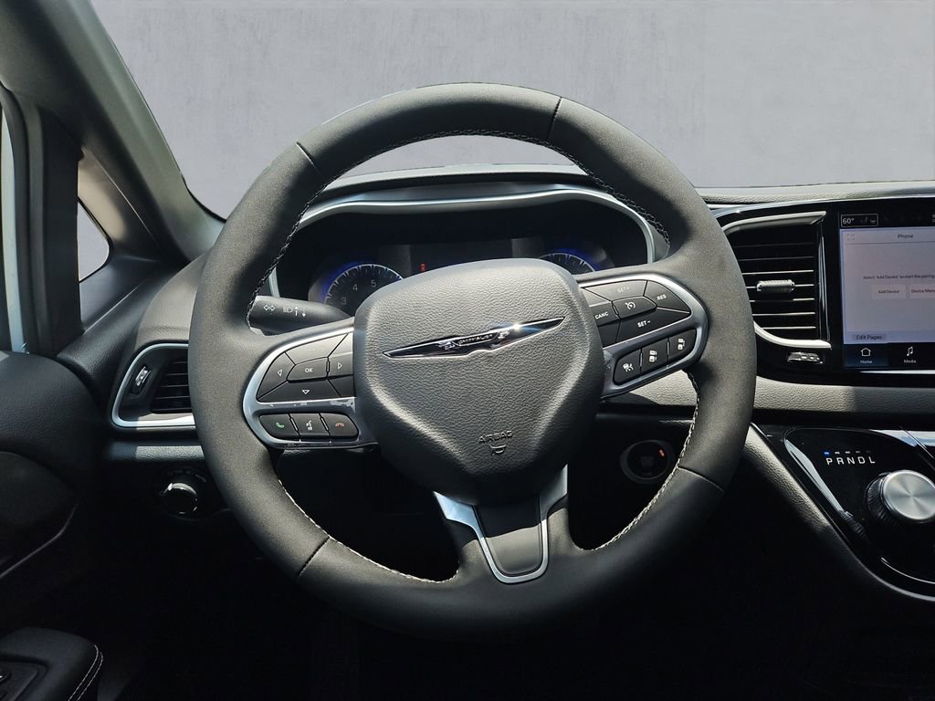 New 2025 Chrysler Voyager LX image 12